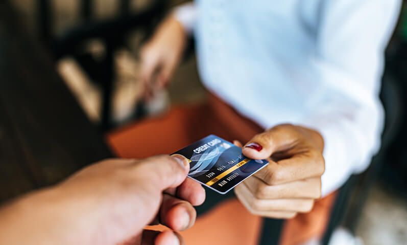 O que guardar em uma compra feita com cartão?
